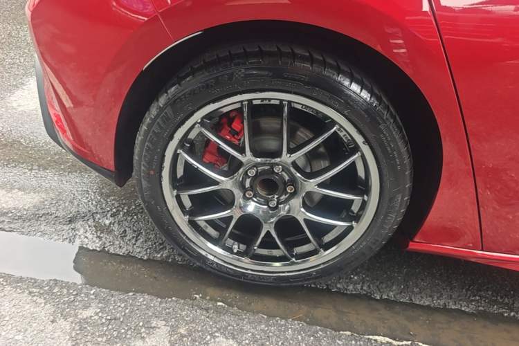 Used Ford Focus 2022 Hatchback EcoBoost 180 Automatic ST Line Right Rear Wheel Hub