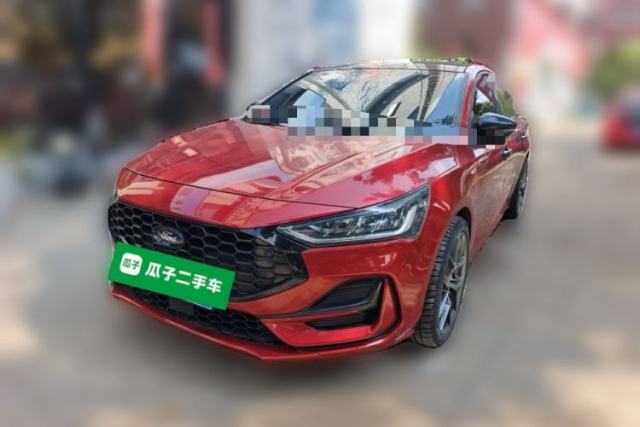 Ojetý Ford Focus 2022 Hatchback EcoBoost 180 Automatic ST Line