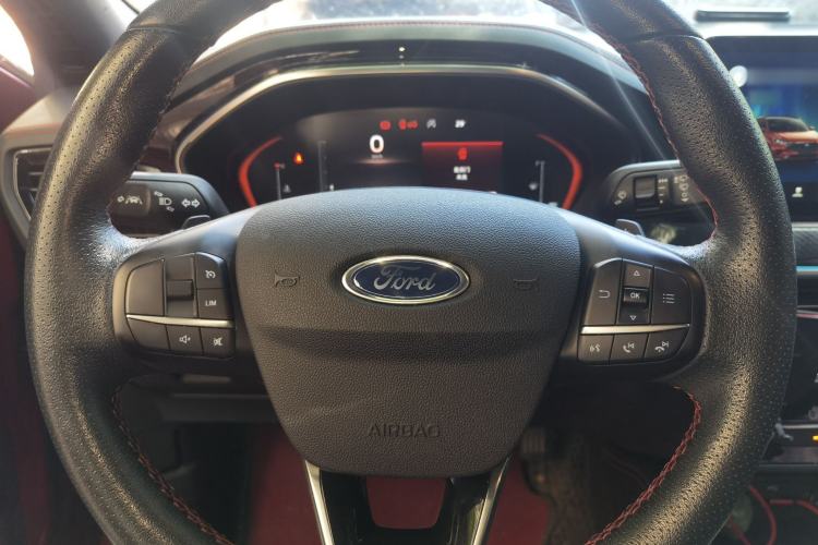 Used Ford Focus 2022 Sedan EcoBoost 180 Automatic ST Line Steering Wheel