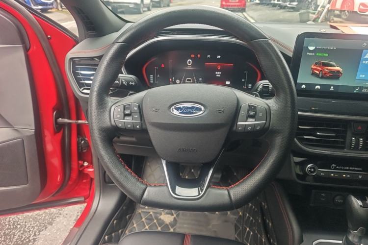 Used Ford Focus 2022 Hatchback EcoBoost 180 Automatic ST Line Steering Wheel