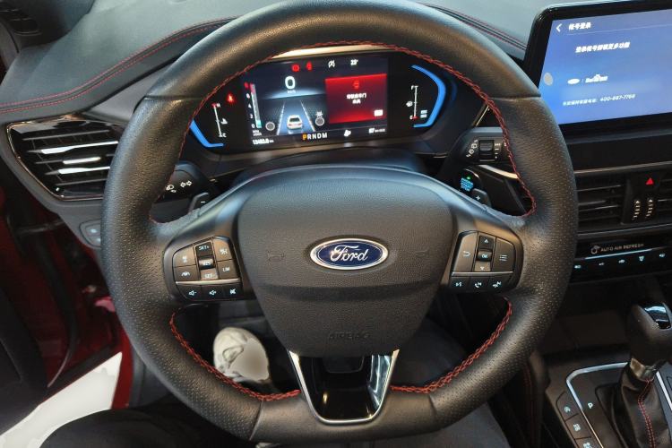 Used Ford Focus 2022 Hatchback EcoBoost 180 Automatic ST Line Steering Wheel