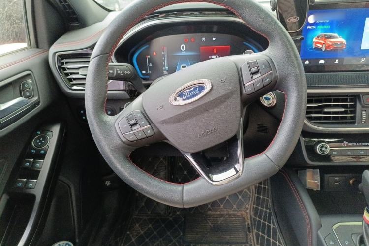 Used Ford Focus 2022 Sedan EcoBoost 180 Automatic ST Line Steering Wheel