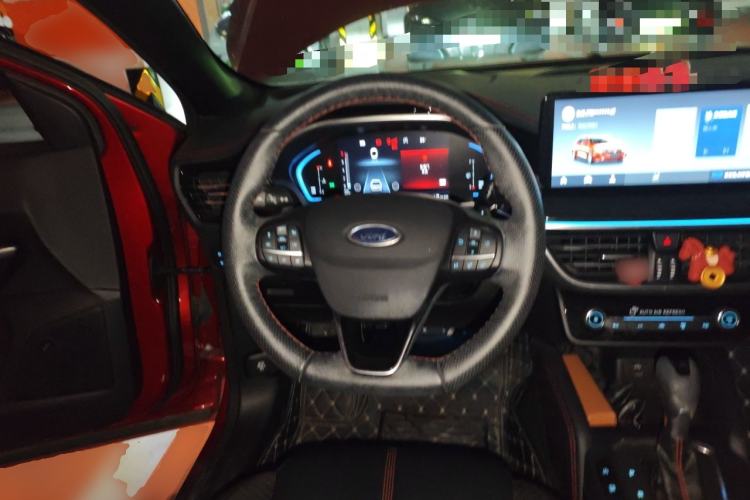 Used Ford Focus 2022 Hatchback EcoBoost 180 Automatic ST Line Steering Wheel