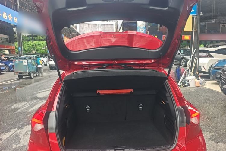Used Ford Focus 2022 Hatchback EcoBoost 180 Automatic ST Line Trunk