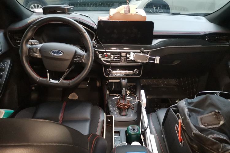 Used Ford Focus 2022 Hatchback EcoBoost 180 Automatic ST Line Center Console