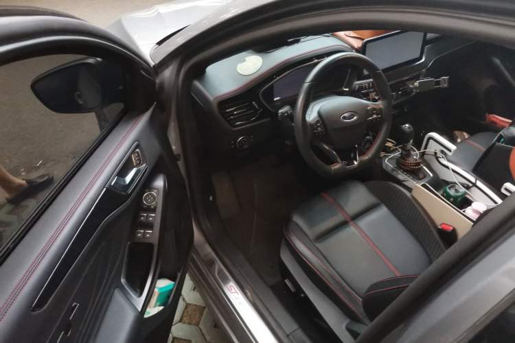 Used Ford Focus 2022 Hatchback EcoBoost 180 Automatic ST Line Driver Seat