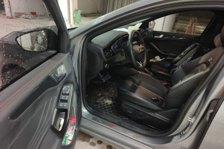 Used Ford Focus 2022 Hatchback EcoBoost 180 Automatic ST Line Driver Seat