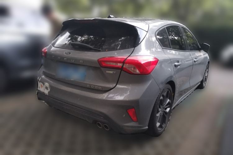 Used Ford Focus 2022 Hatchback EcoBoost 180 Automatic ST Line Rear Right 45 Deg