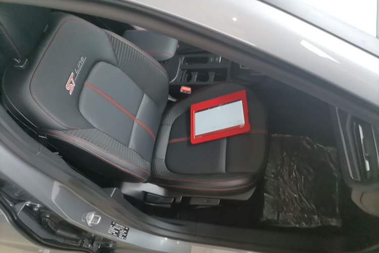 Used Ford Focus 2022 Hatchback EcoBoost 180 Automatic ST Line Right Front Seat