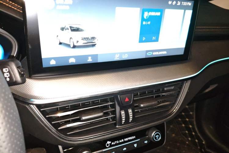 Used Ford Focus 2022 Hatchback EcoBoost 180 Automatic Performance Edition Audio And AC Panel