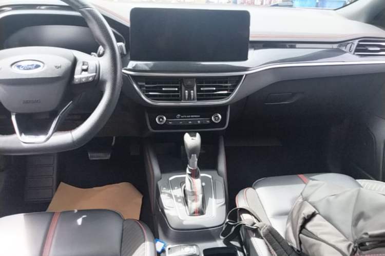 Used Ford Focus 2022 Sedan EcoBoost 180 Automatic ST Line Audio And AC Panel