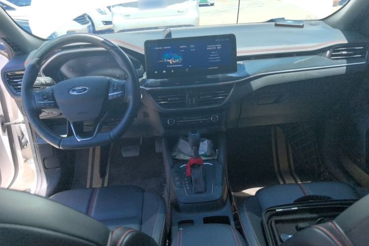 Used Ford Focus 2022 Sedan EcoBoost 180 Automatic ST Line Center Console