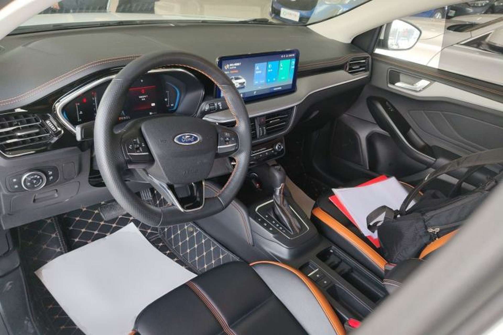Used Ford Focus 2022 Sedan EcoBoost 180 Automatic Performance Edition Center Console