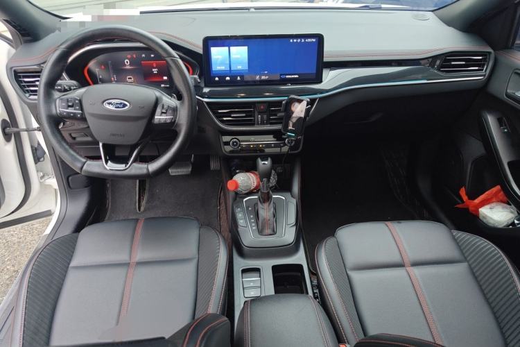 Used Ford Focus 2022 Hatchback EcoBoost 180 Automatic ST Line Center Console