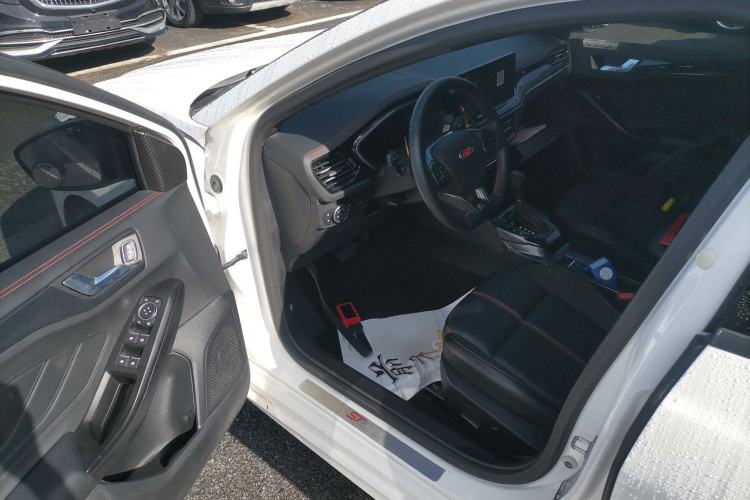 Used Ford Focus 2022 Sedan EcoBoost 180 Automatic ST Line Driver Seat