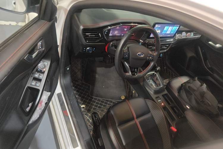 Used Ford Focus 2022 Hatchback EcoBoost 180 Automatic ST Line Driver Seat