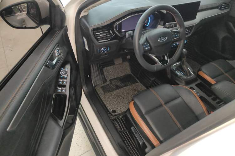 Used Ford Focus 2022 Sedan EcoBoost 180 Automatic Performance Edition Driver Seat