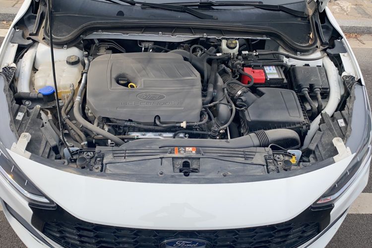 Used Ford Focus 2022 Hatchback EcoBoost 180 Automatic ST Line Engine Bay
