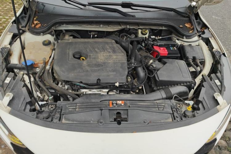 Used Ford Focus 2022 Hatchback EcoBoost 180 Automatic Performance Edition Engine Bay