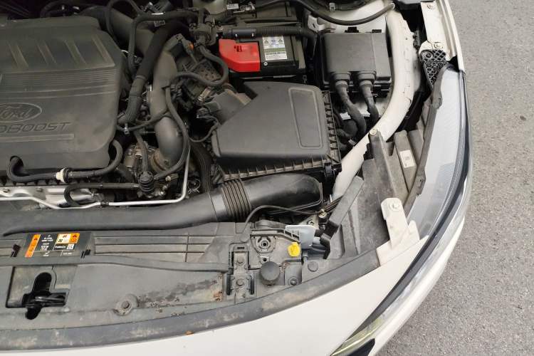 Used Ford Focus 2022 Sedan EcoBoost 180 Automatic Performance Edition Engine Bay Left