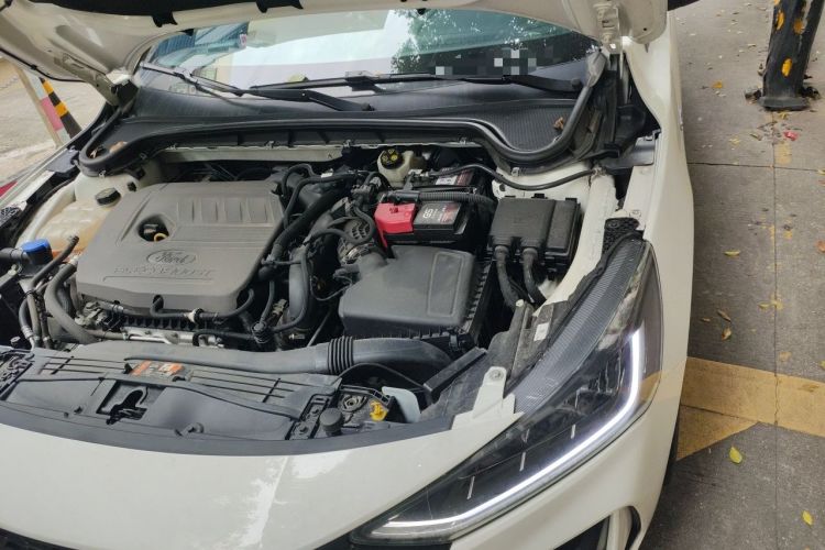 Used Ford Focus 2022 Hatchback EcoBoost 180 Automatic ST Line Engine Bay Left