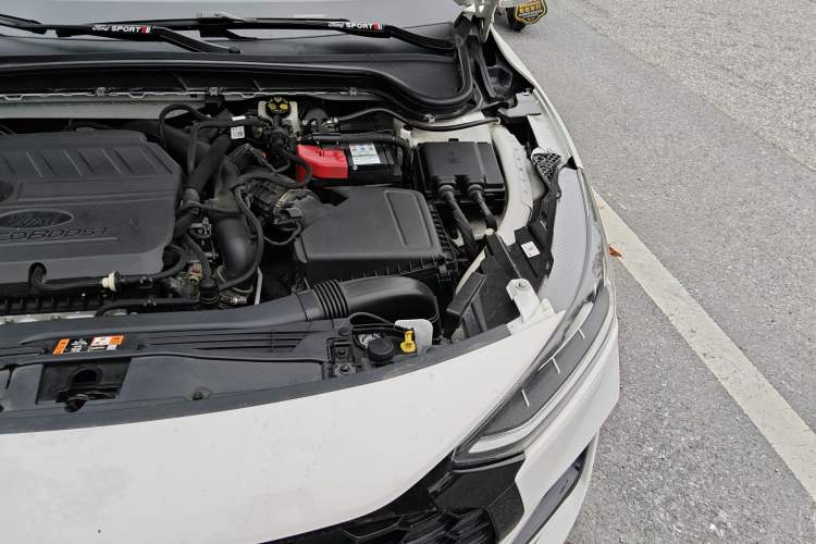 Used Ford Focus 2022 Sedan EcoBoost 180 Automatic ST Line Engine Bay Left