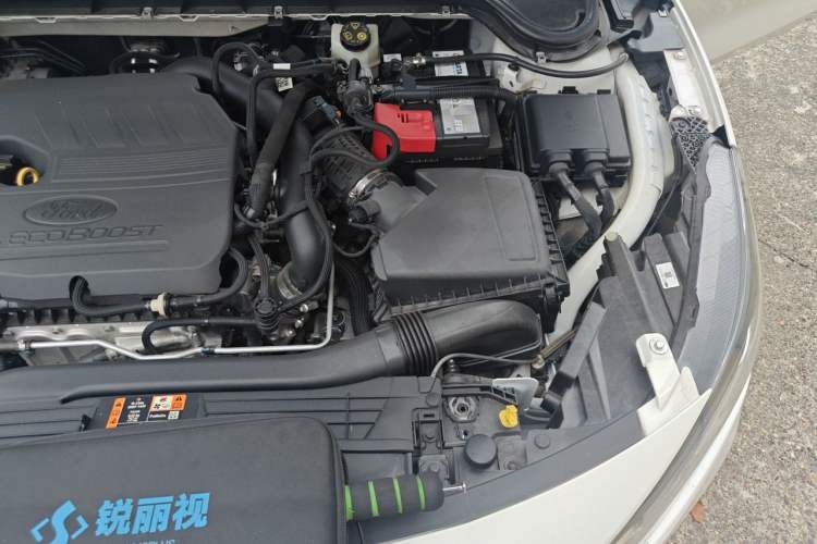 Used Ford Focus 2022 Hatchback EcoBoost 180 Automatic ST Line Engine Bay Left