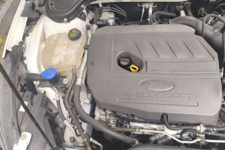 Used Ford Focus 2022 Sedan EcoBoost 180 Automatic ST Line Engine Bay Right