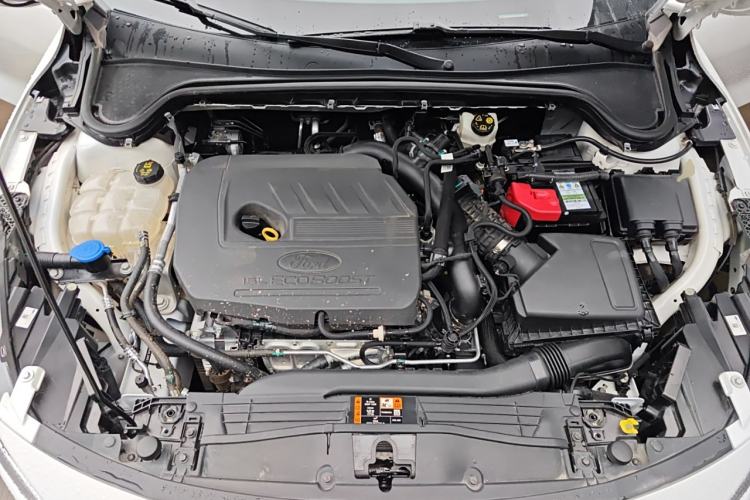 Used Ford Focus 2022 Hatchback EcoBoost 180 Automatic Performance Edition Engine Bay