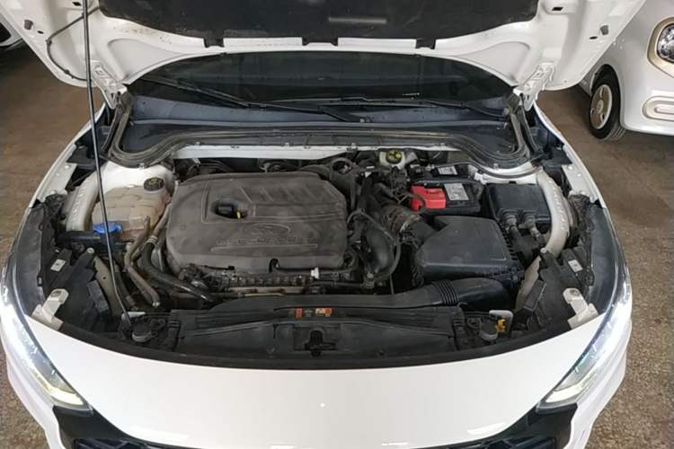 Used Ford Focus 2022 Sedan EcoBoost 180 Automatic Performance Edition Engine Bay