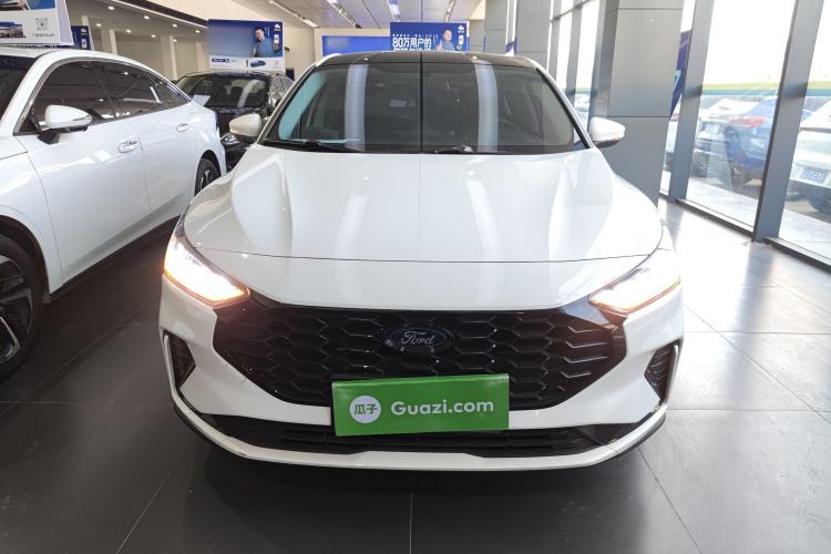 Used Ford Focus 2022 Hatchback EcoBoost 180 Automatic Performance Edition Exterior 1