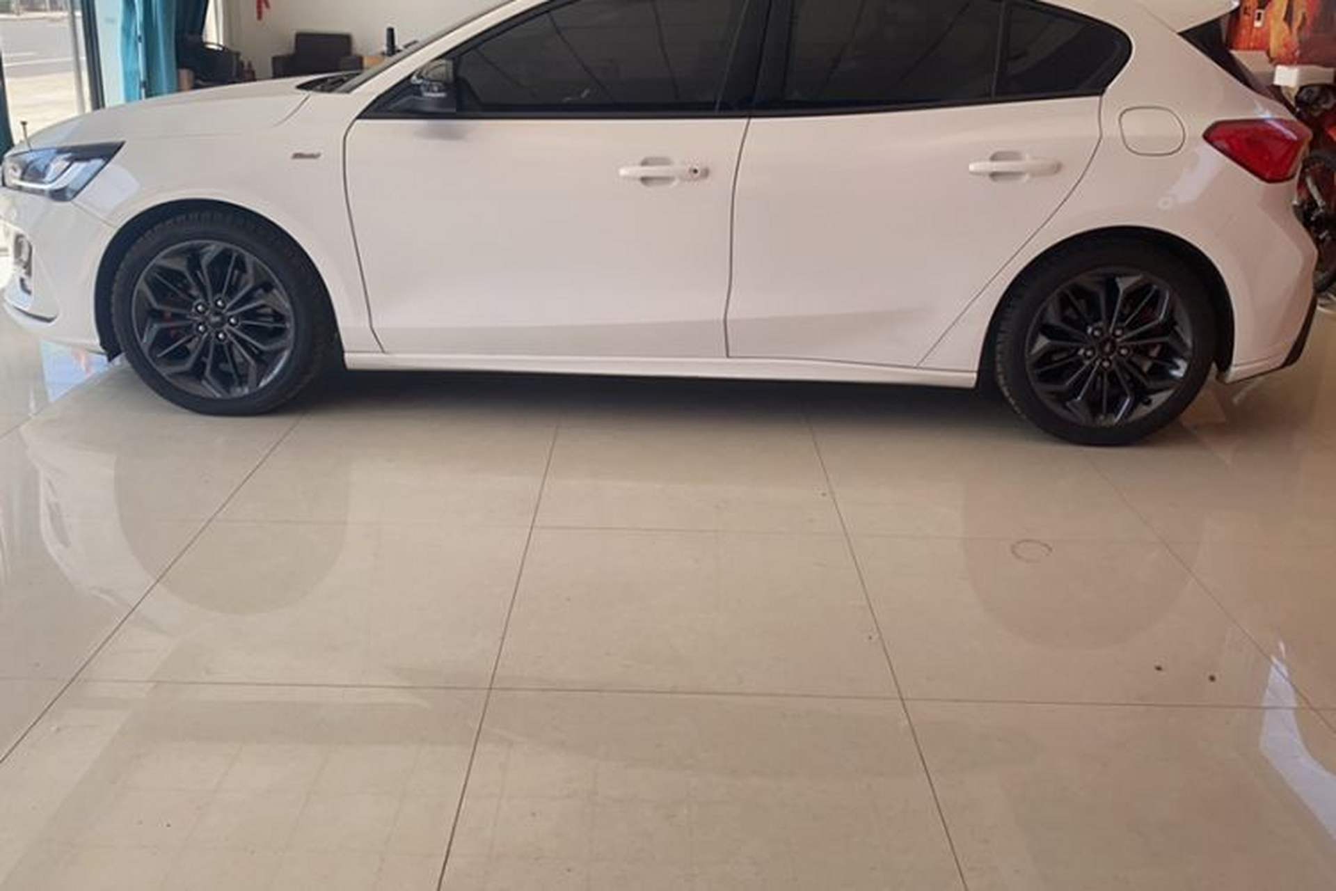 Used Ford Focus 2022 Hatchback EcoBoost 180 Automatic ST Line Exterior 1