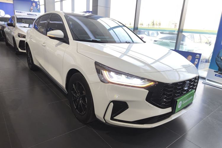Used Ford Focus 2022 Hatchback EcoBoost 180 Automatic Performance Edition Exterior 2