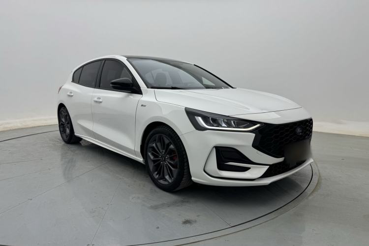 Used Ford Focus 2022 Hatchback EcoBoost 180 Automatic ST Line Exterior 2