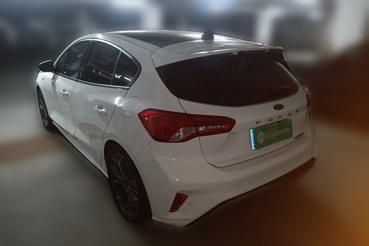 Used Ford Focus 2022 Hatchback EcoBoost 180 Automatic ST Line Exterior 3