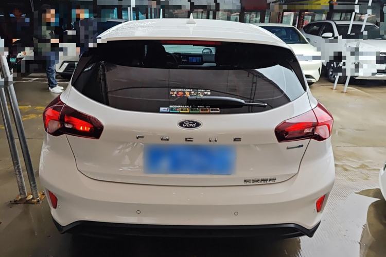 Used Ford Focus 2022 Hatchback EcoBoost 180 Automatic Performance Edition Exterior 4