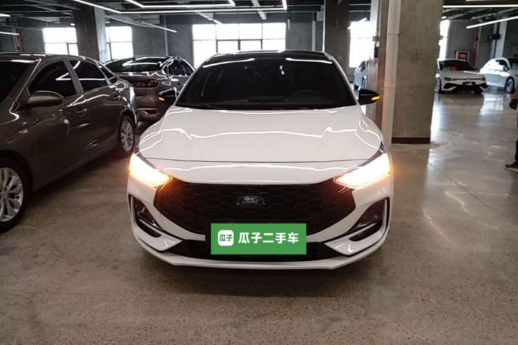 Used Ford Focus 2022 Hatchback EcoBoost 180 Automatic ST Line Front