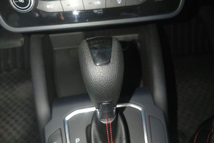 Used Ford Focus 2022 Hatchback EcoBoost 180 Automatic ST Line Gear Lever