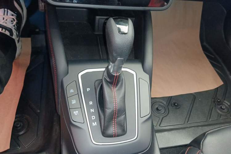 Used Ford Focus 2022 Hatchback EcoBoost 180 Automatic ST Line Gear Lever