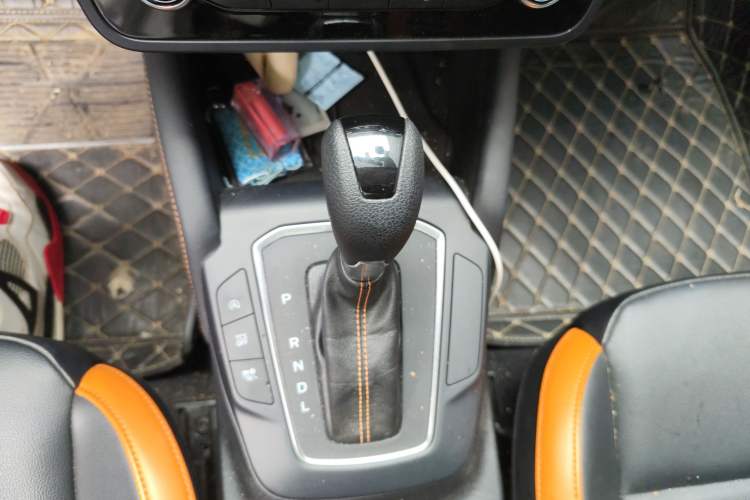 Used Ford Focus 2022 Sedan EcoBoost 180 Automatic Performance Edition Gear Lever
