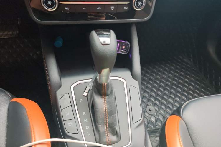 Used Ford Focus 2022 Hatchback EcoBoost 180 Automatic Performance Edition Gear Lever