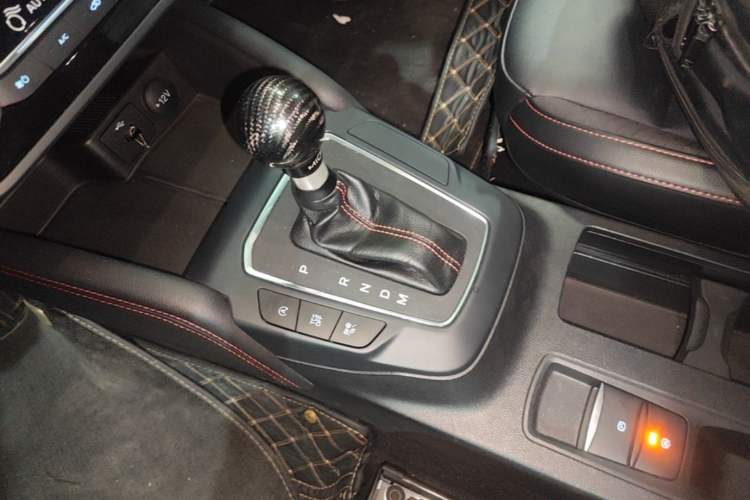 Used Ford Focus 2022 Hatchback EcoBoost 180 Automatic ST Line Gear Lever