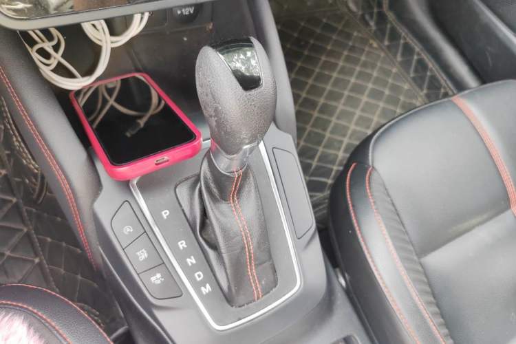 Used Ford Focus 2022 Sedan EcoBoost 180 Automatic ST Line Gear Lever