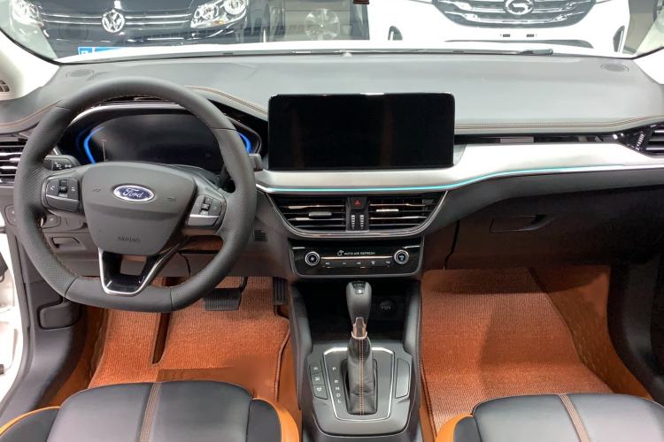 Used Ford Focus 2022 Sedan EcoBoost 180 Automatic Performance Edition Interior 3