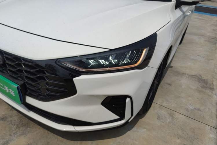 Used Ford Focus 2022 Hatchback EcoBoost 180 Automatic Performance Edition Left Front Headlight