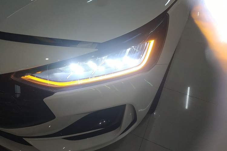 Used Ford Focus 2022 Hatchback EcoBoost 180 Automatic ST Line Left Front Headlight