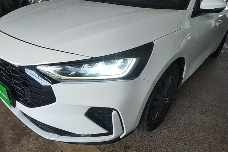 Used Ford Focus 2022 Sedan EcoBoost 180 Automatic Performance Edition Left Front Headlight