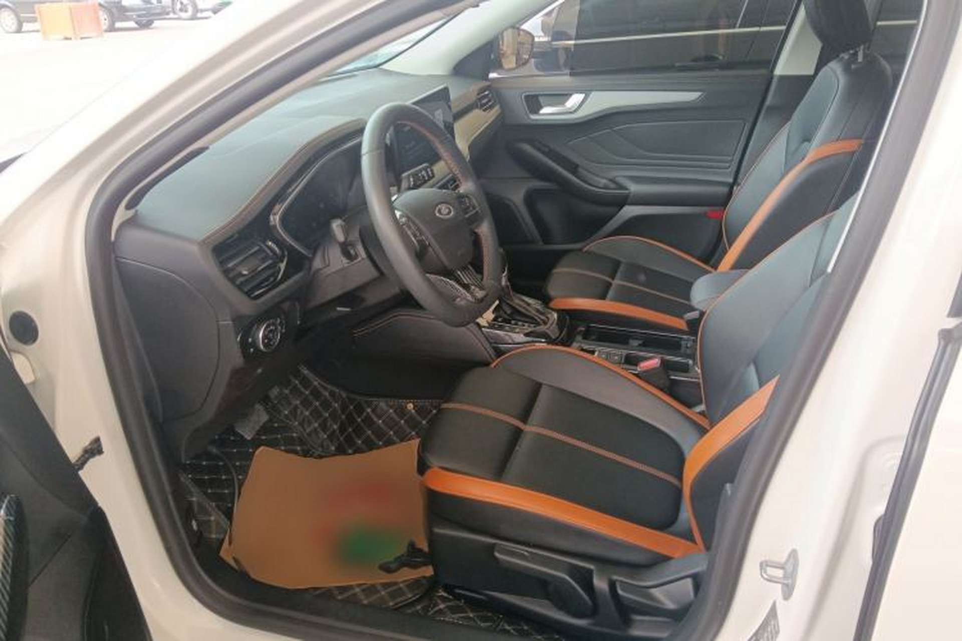 Used Ford Focus 2022 Hatchback EcoBoost 180 Automatic Performance Edition Left Front Seat