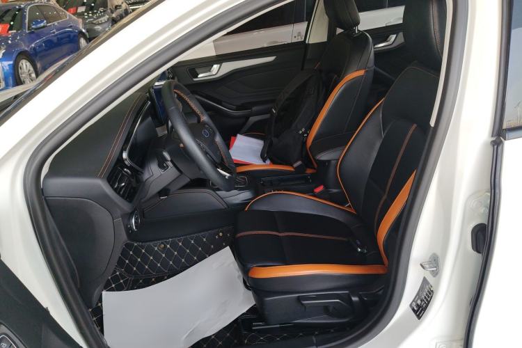 Used Ford Focus 2022 Sedan EcoBoost 180 Automatic Performance Edition Left Front Seat