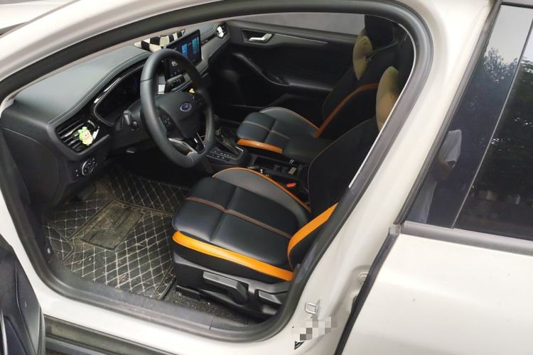 Used Ford Focus 2022 Sedan EcoBoost 180 Automatic Performance Edition Left Front Seat